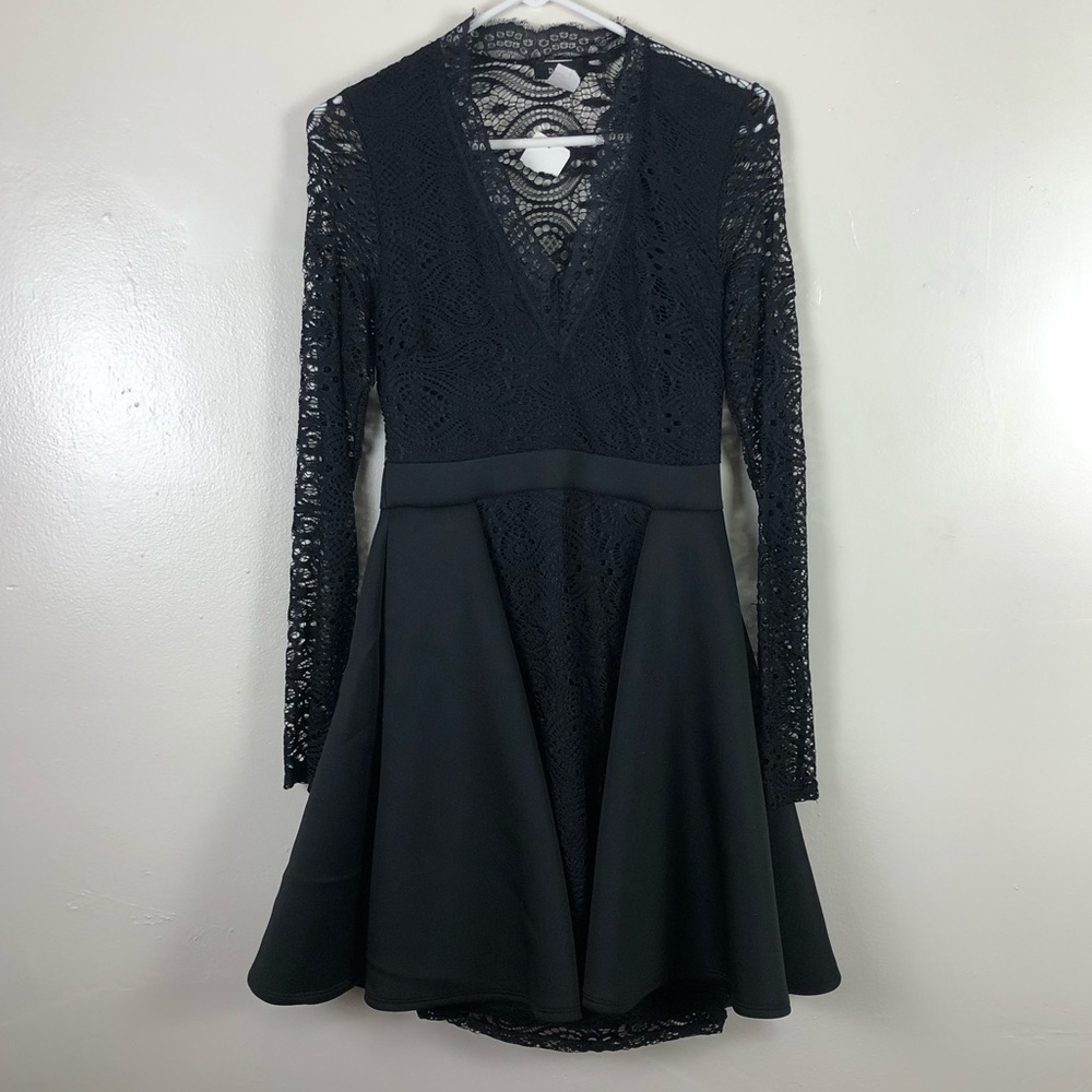 ✨Dice Long Sleeve Dress w/ Lace Detail✨ - Picture 1 of 5